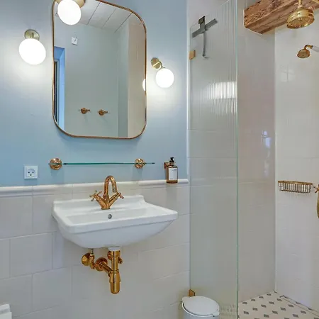 Appartamento 2 Bedroom Stunning In *